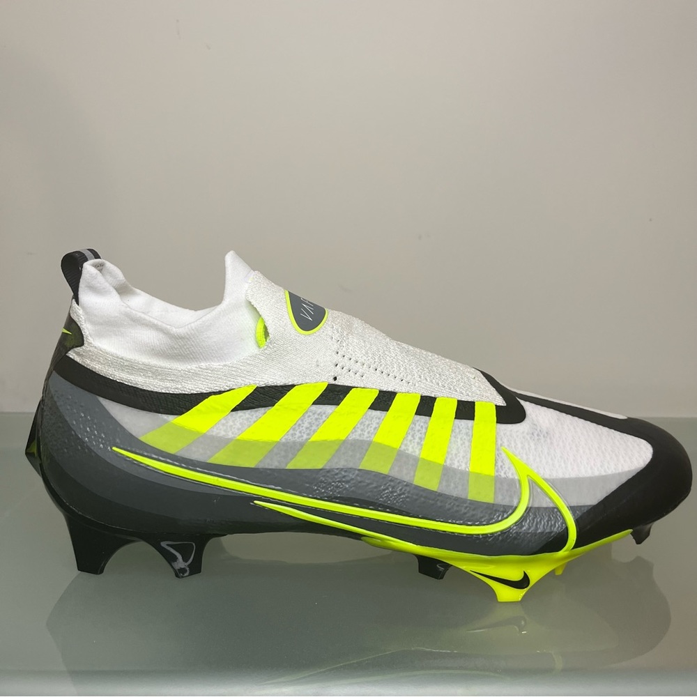 Nike Vapor Edge Elite 360 Flyknit Ghost Lace Football Black White Volt Size 13